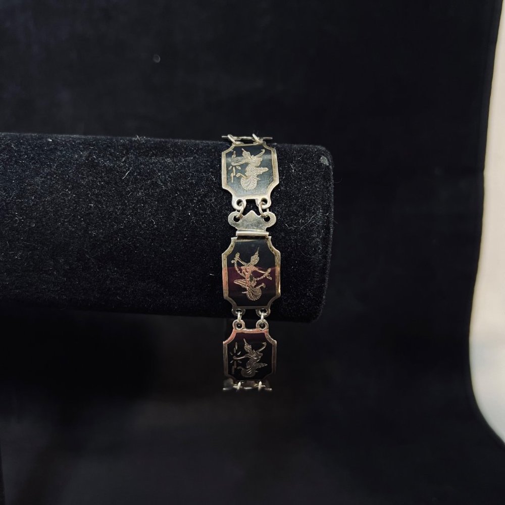 Vintage Siam Goddess Sterling Silver Bracelet (5000)